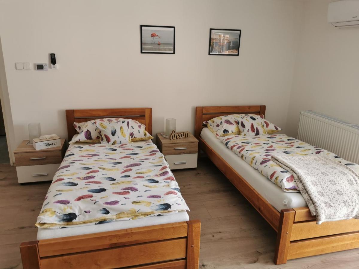 Apartmány Svítkov 79 Pardubice Kültér fotó